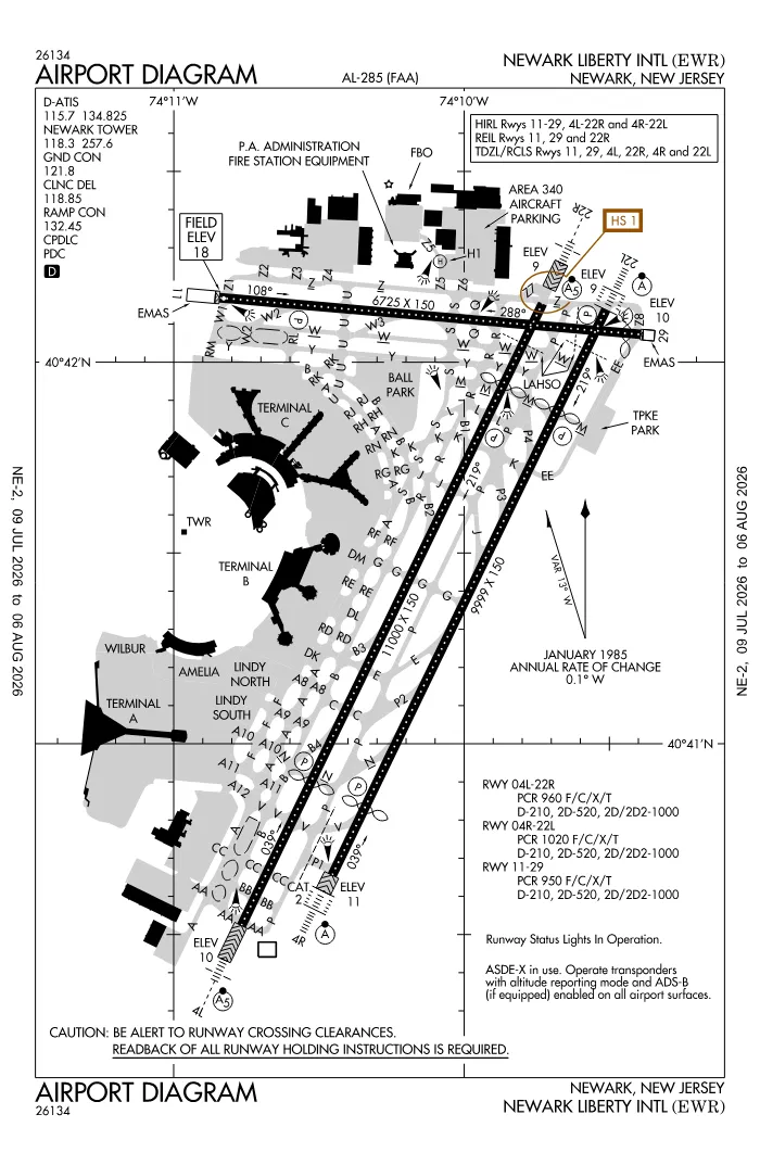 FAA airport diagram for KEWR